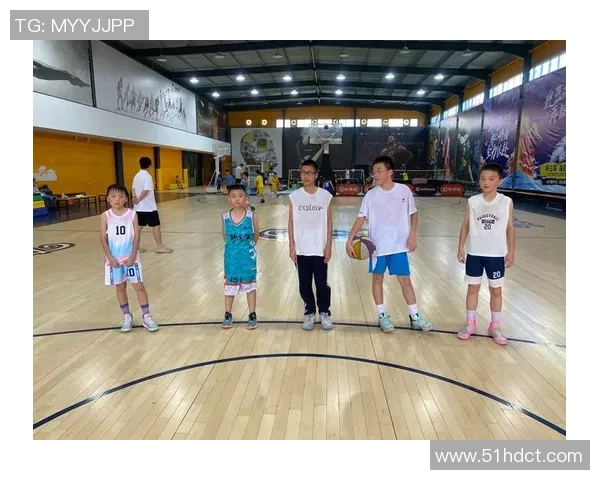 成都篮球培训机构助力青少年成长提升篮球技能与团队合作精神